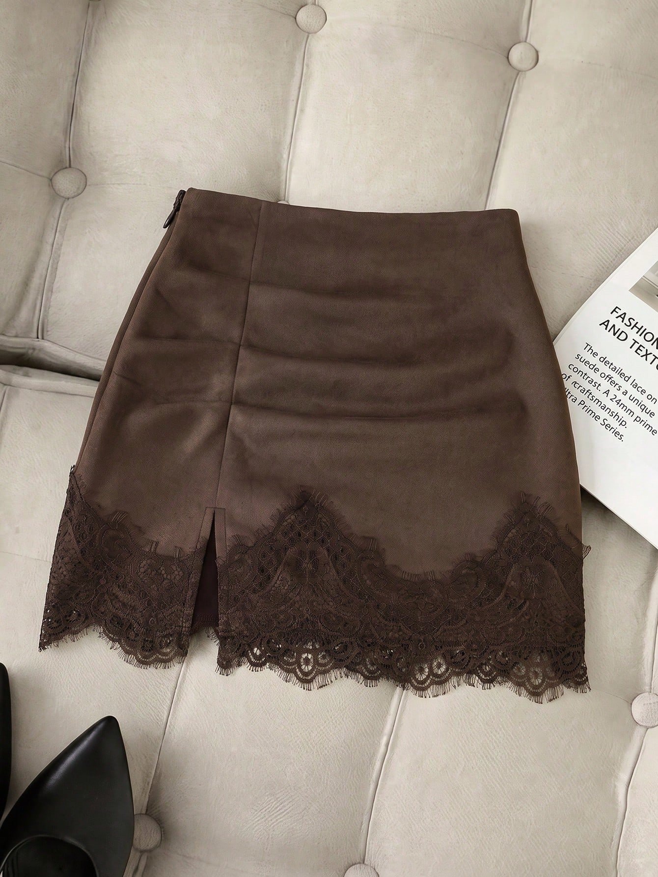 Vintage Brown Suede Fabric Sexy Fashion Lace Embellished Waist-Cinched Slimming French Style Minimalist Versatile Commuter Women's Skirt — image 1 of 10