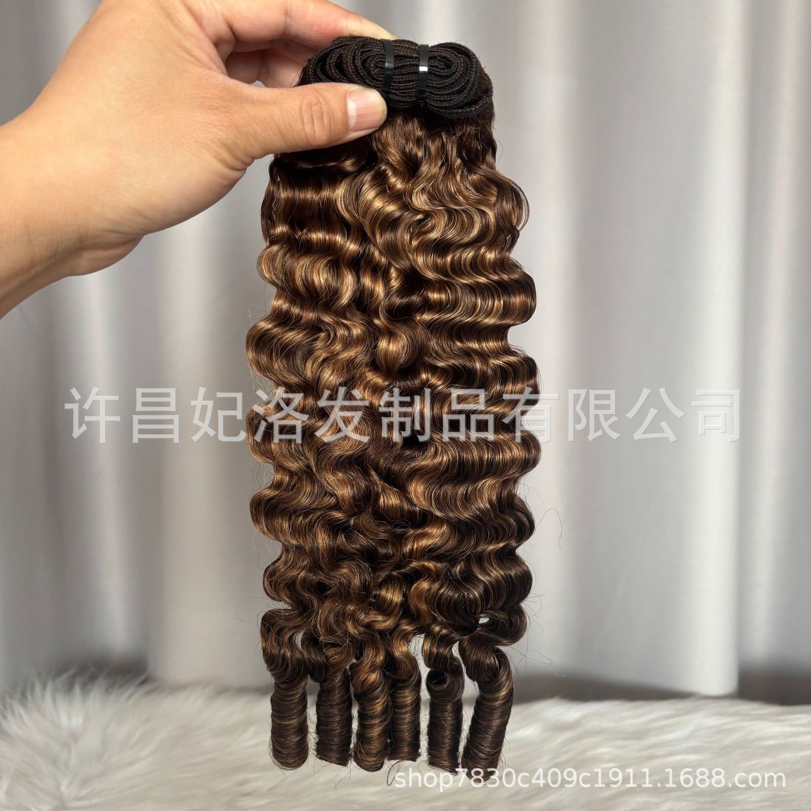 P4/30 Burmese Curly Hair Bundles Sew-In SDD Human Hair Weft — image 1 of 3
